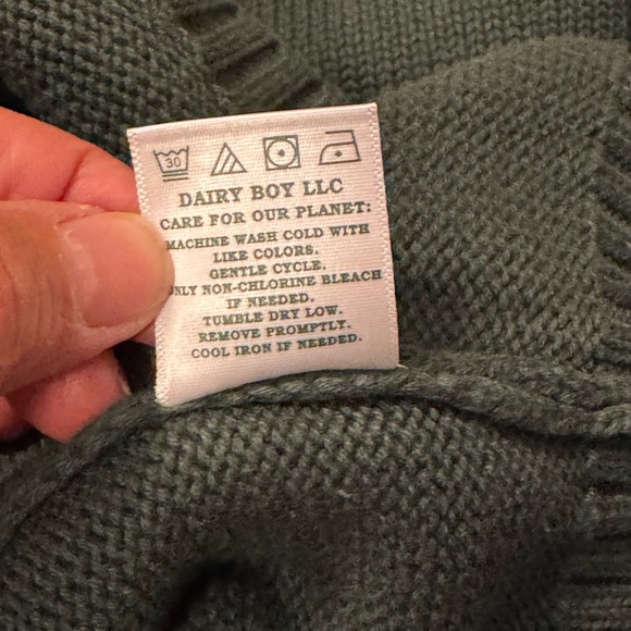 NWT Dairy Boy “The Fisherman’s Daughter” Sweater - Picture 16 of 16